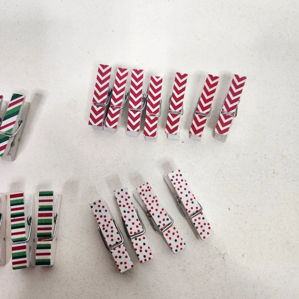 Wooden Mini Clothespins Christmas Patterned Craft Clips Lot of 33